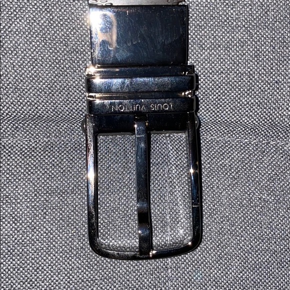 Louis Vuitton belt! Calf hide leather reversible! - Picture 2 of 8